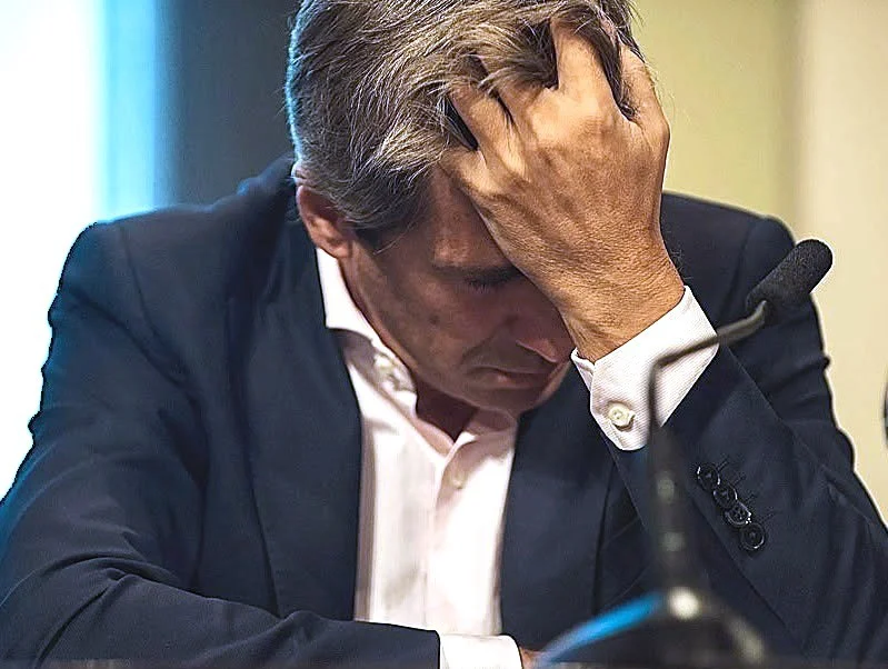 luis caputo angustiado