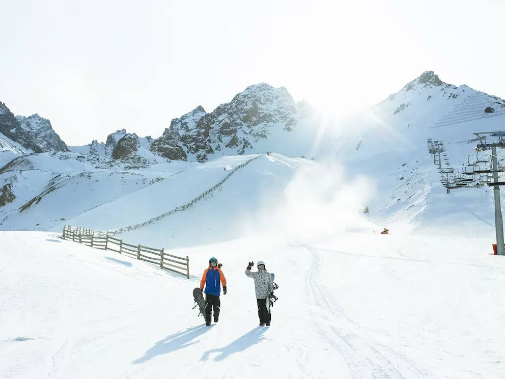 CAD5280A-4808-405B-A17F-1251598496C6