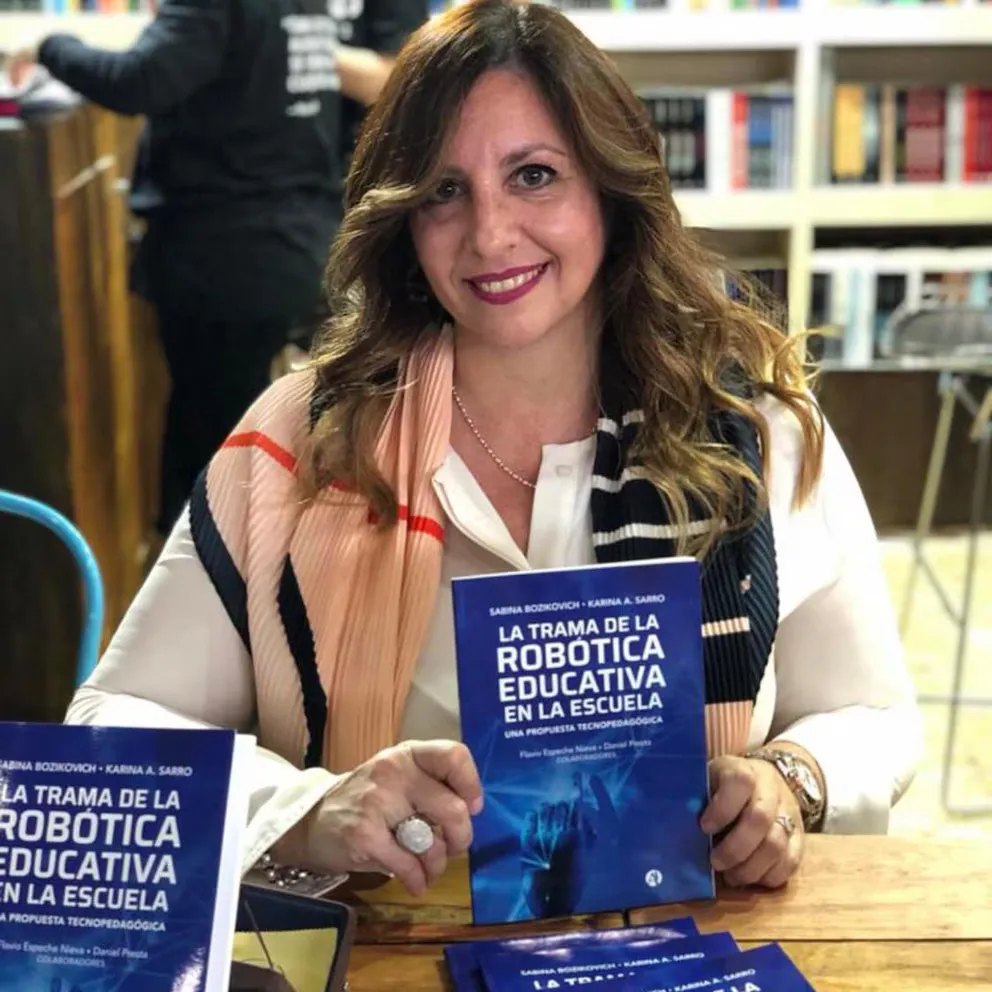 F10BF2AF-62E1-4163-8FB8-297DD1ADE20A