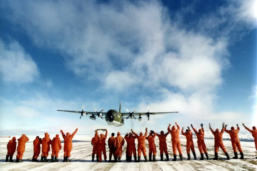 avion hercules antartida