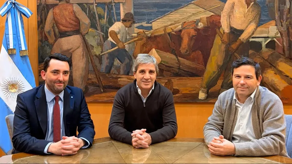 renuncio funcionario de caputo